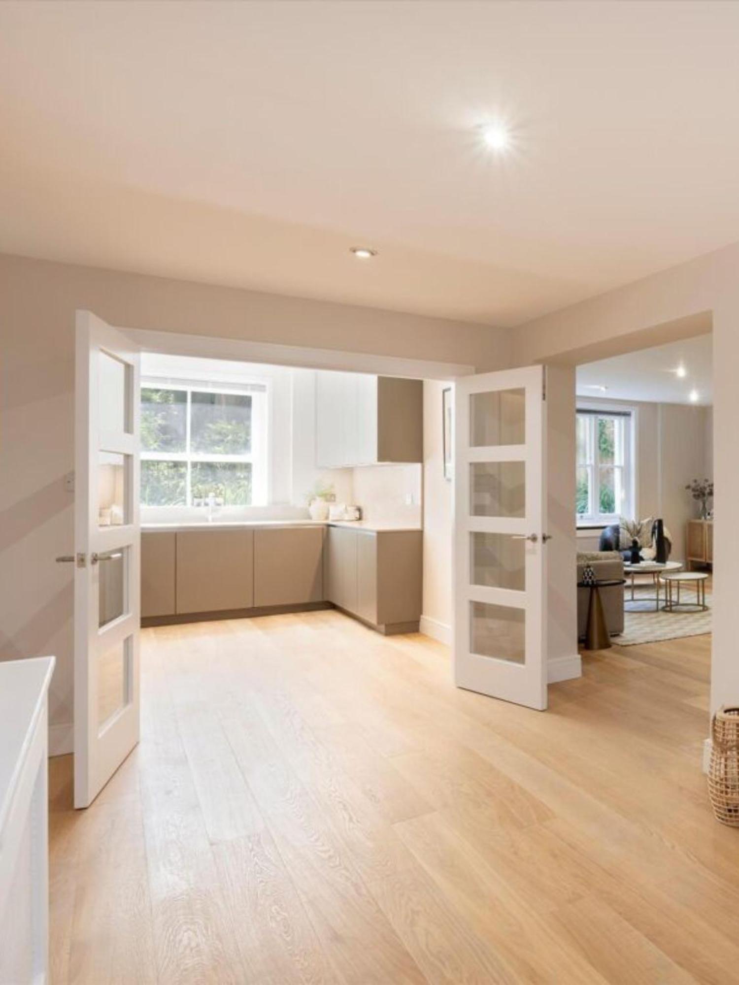 Henry Apartment London